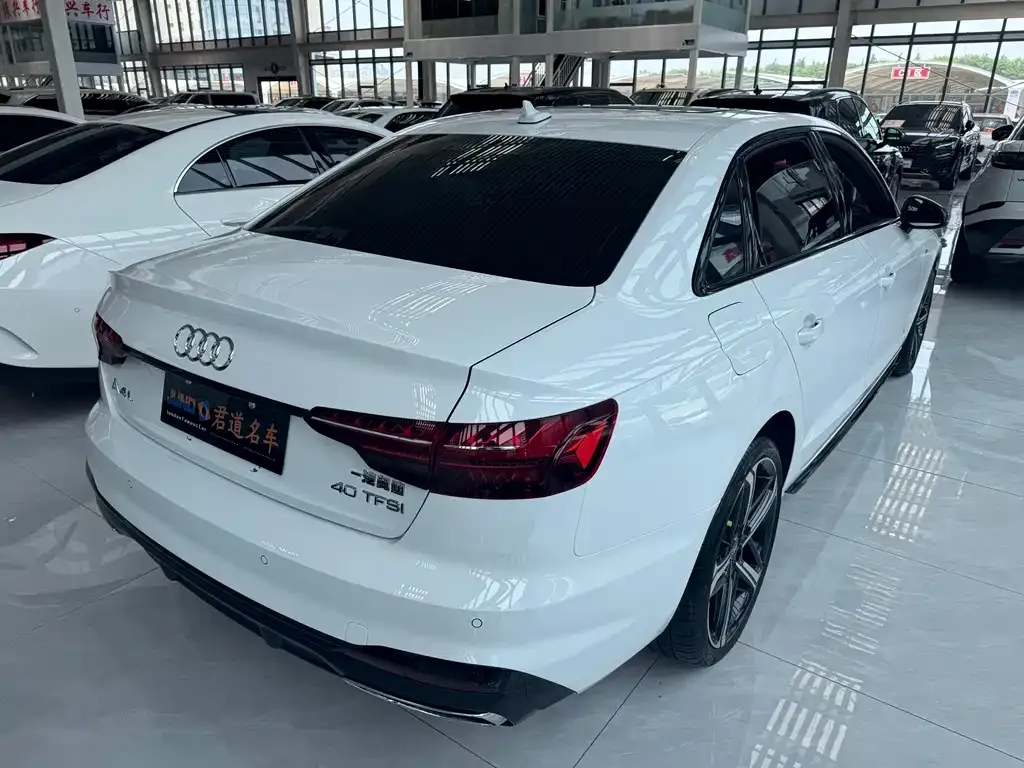 Audi A4L 2025 из CN, фото 3