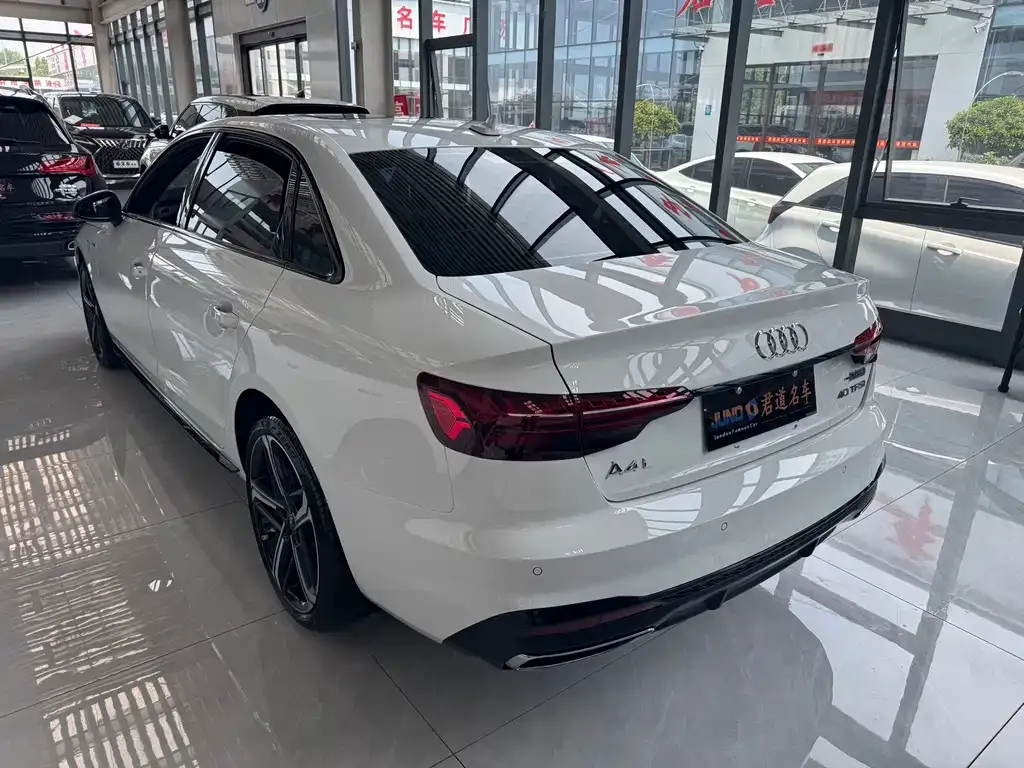 Audi A4L 2025 из CN, фото 9