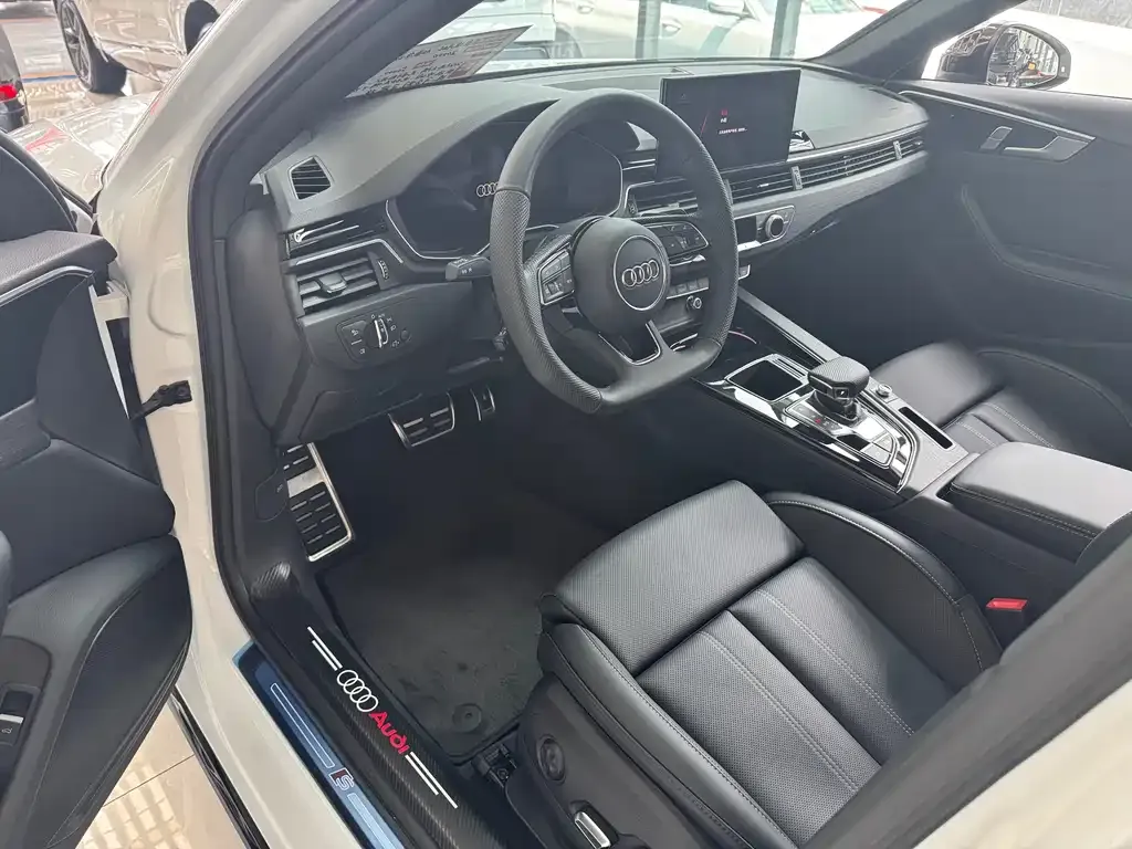 Audi A4L 2025 из CN, фото 6