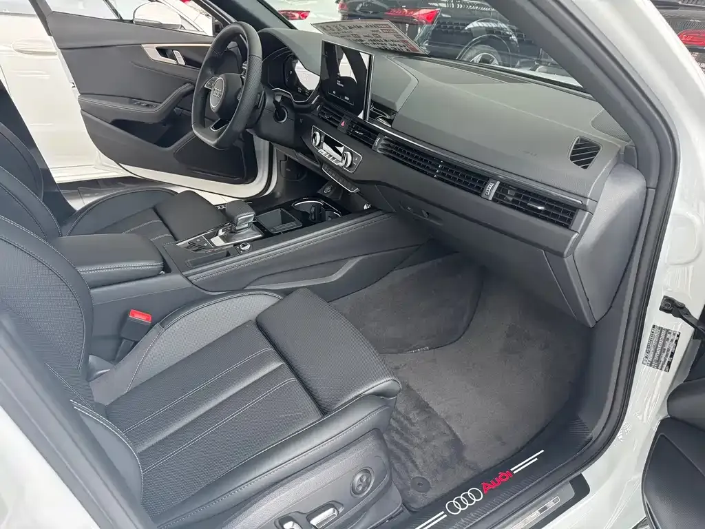 Audi A4L 2025 из CN, фото 5