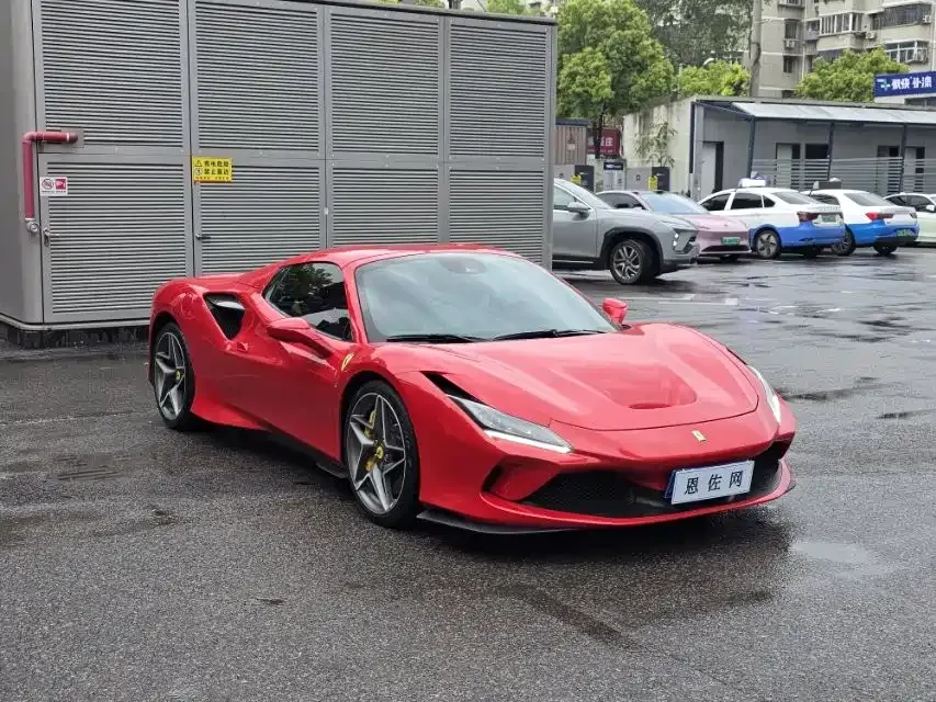 Ferrari F8 — фото 8