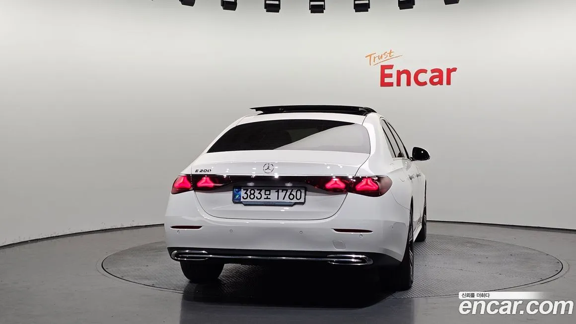 Mercedes-Benz E-Class 2024 из KR, фото 2