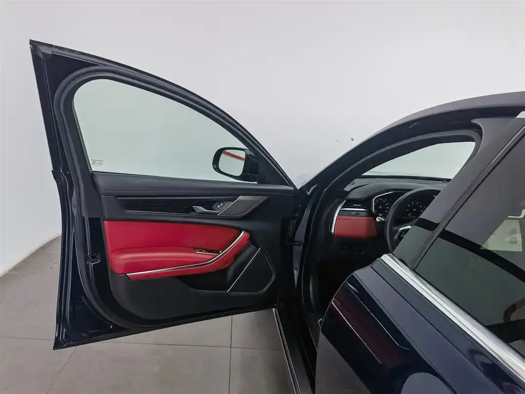 Jaguar XFL 2022 из CN, фото 2