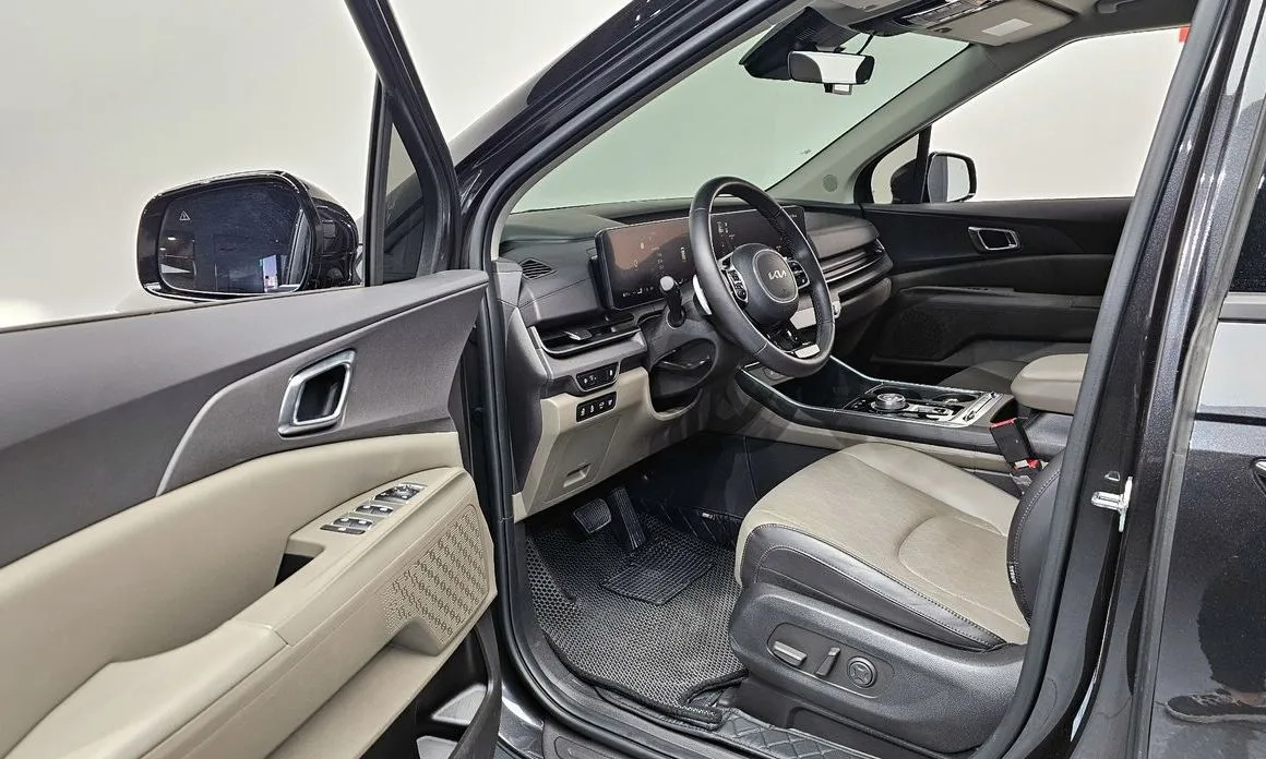 Kia Carnival — фото 10