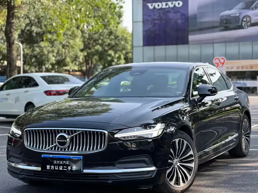 Volvo S90 2024 из CN, фото 1