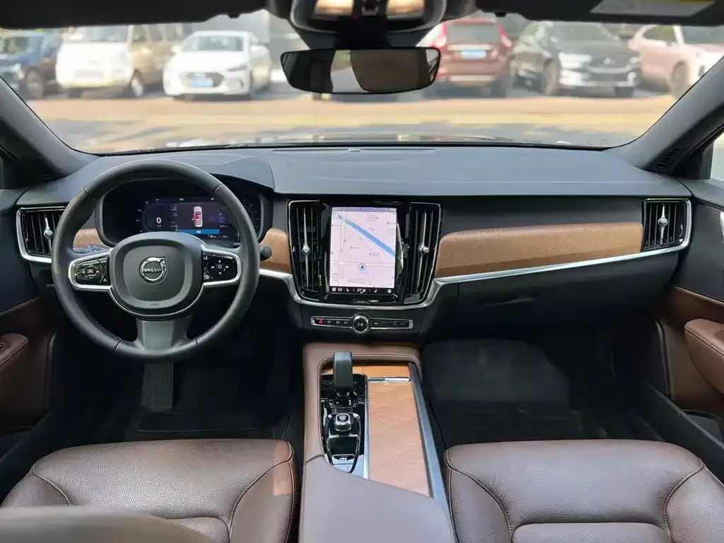 Volvo S90 2024 из CN, фото 6