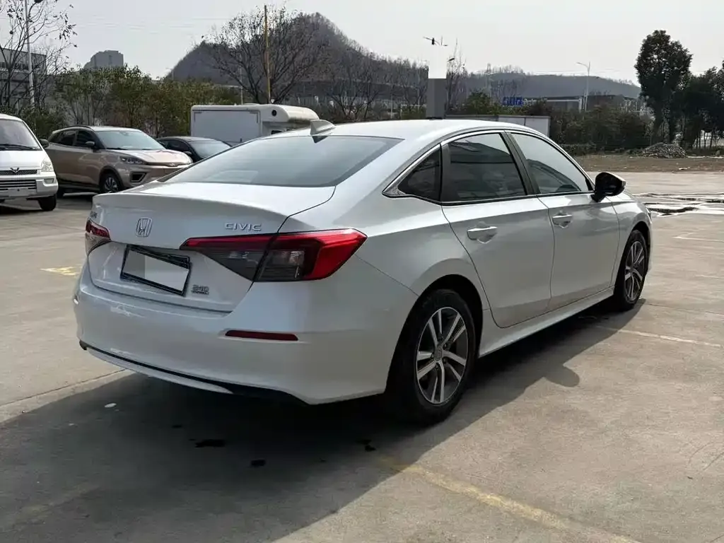 Honda Civic — фото 7
