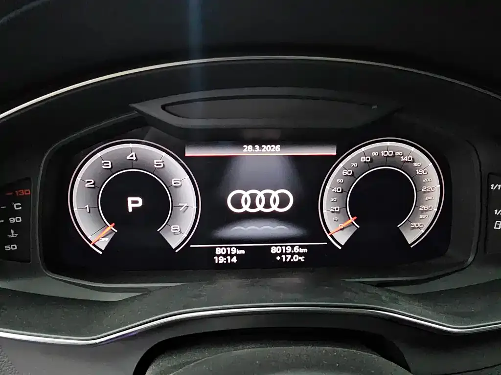 Audi A6L — фото 10