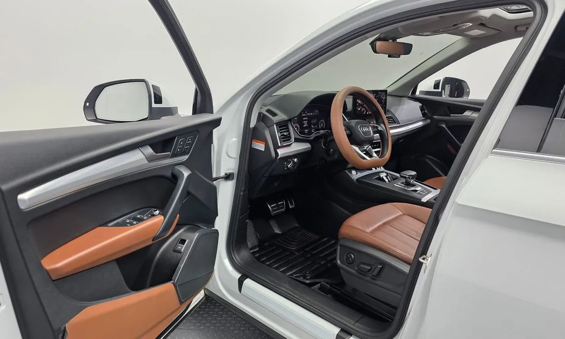 Audi Q5 2023 из KR, фото 4