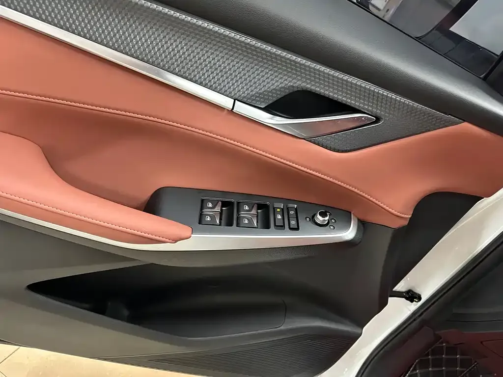 Changan CS75PLUS — фото 2