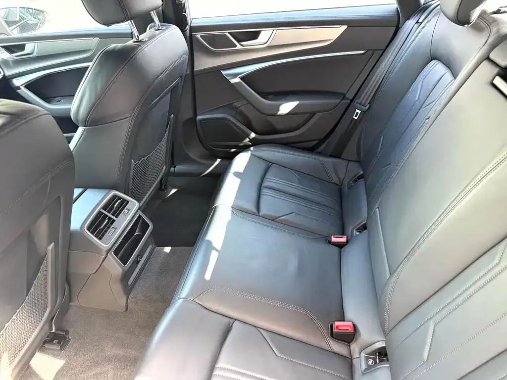 Audi A7 — фото 9