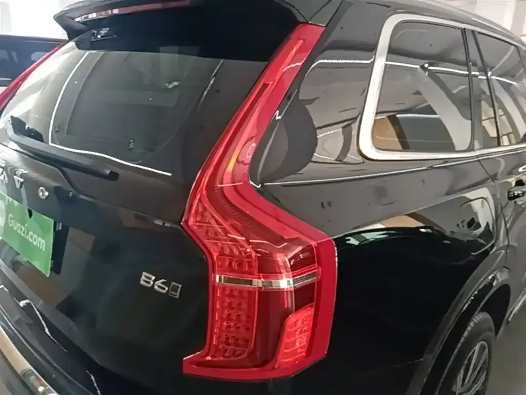 Volvo XC90 — фото 3
