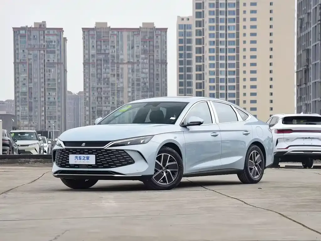 BYD Qin L — фото 1