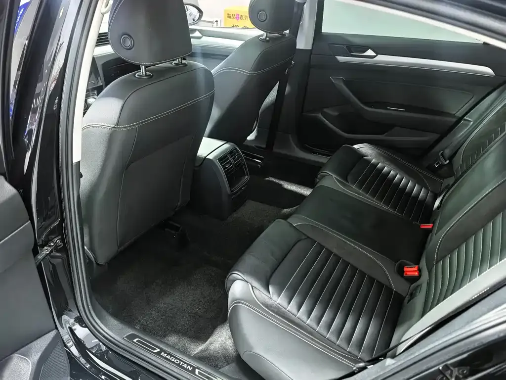Volkswagen Magotan 2022 из CN, фото 6