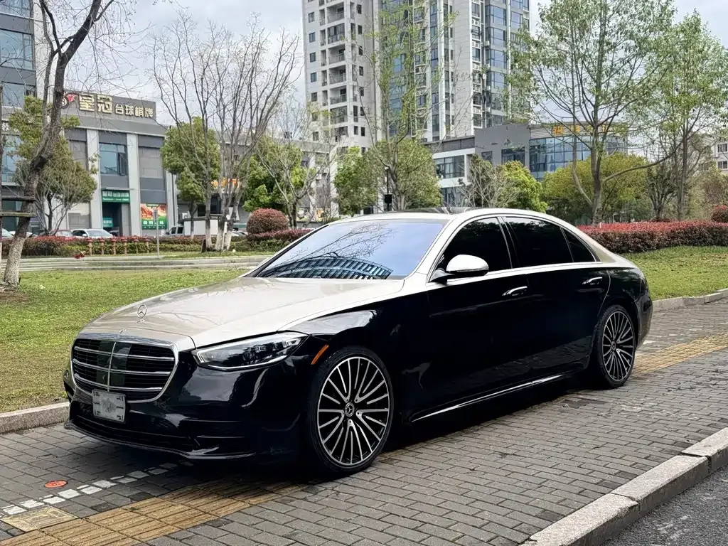 Mercedes-Benz S-Class — фото 1