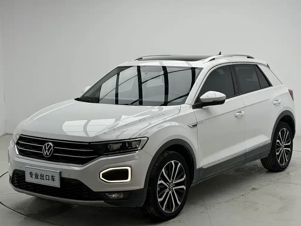 Volkswagen T-Roc — фото 1