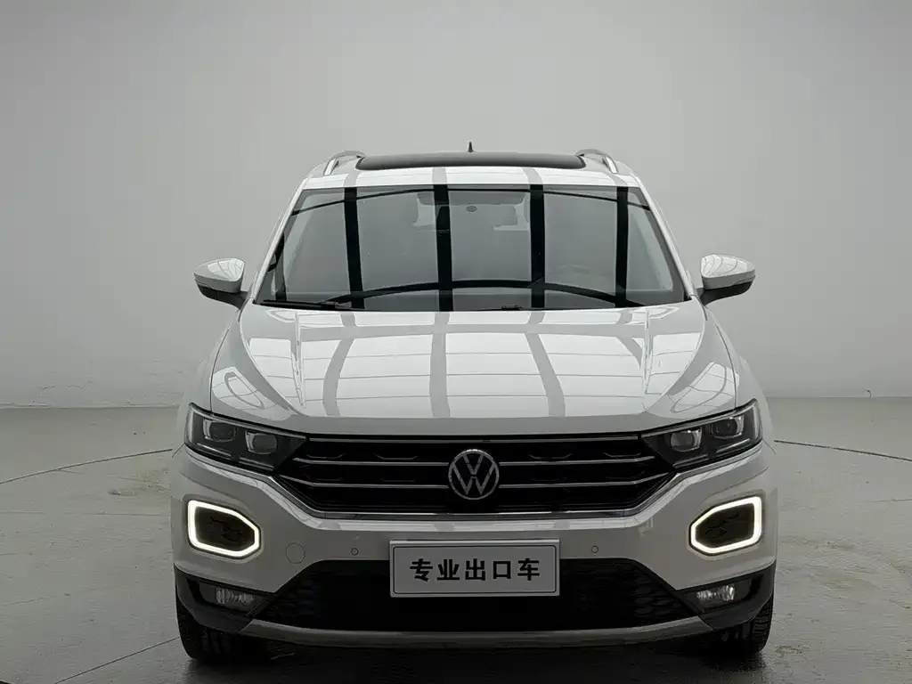 Volkswagen T-Roc — фото 6