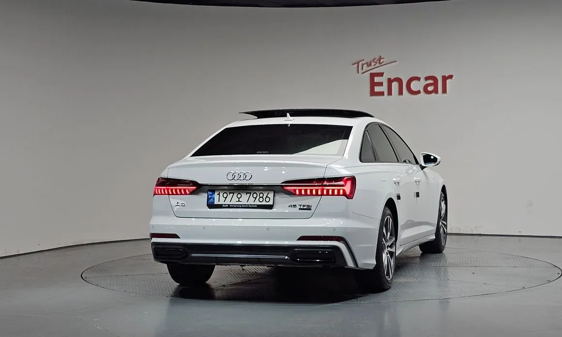 Audi A6 — фото 7