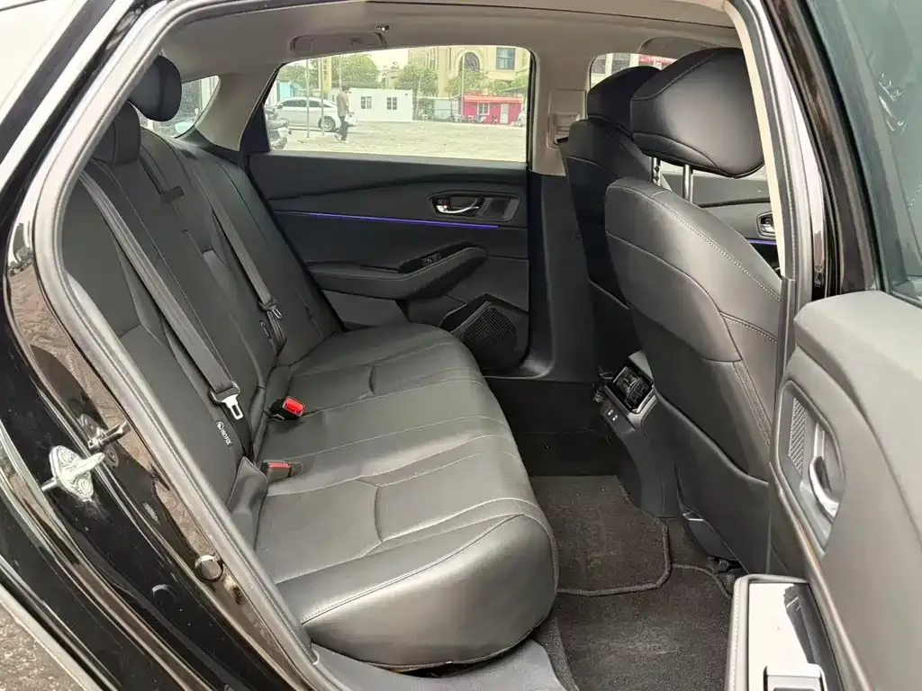 Honda Accord — фото 5