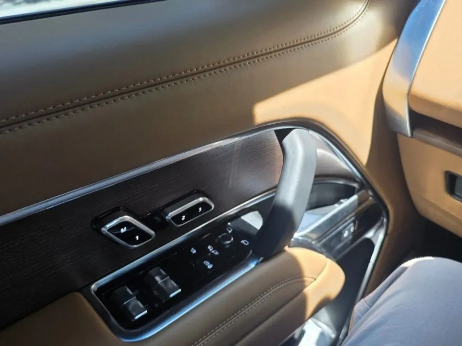 Land Rover Range Rover 2024 из KR, фото 4