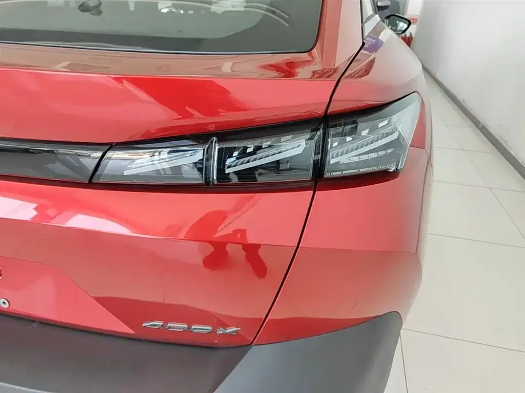 Peugeot 408X 2023 из CN, фото 3
