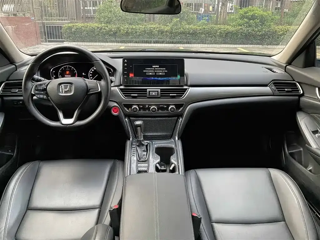 Honda Accord — фото 5