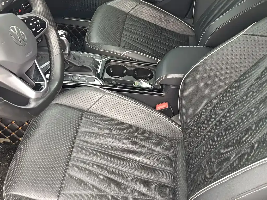 Volkswagen Passat — фото 9