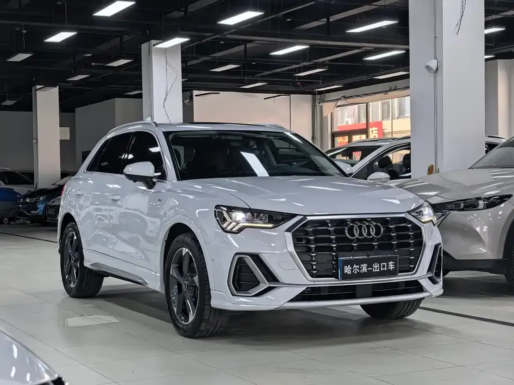 Audi Q3 — фото 8
