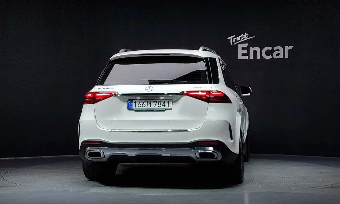 Mercedes-Benz GLE-Class — фото 7
