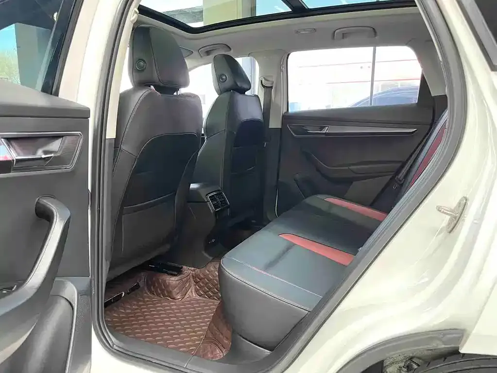 Skoda Karoq — фото 3