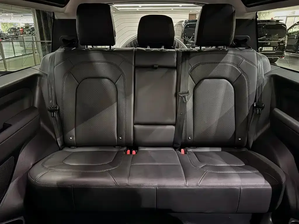 Land Rover Defender — фото 10