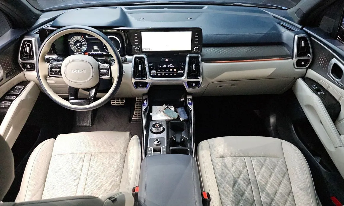 Kia Sorento — фото 6