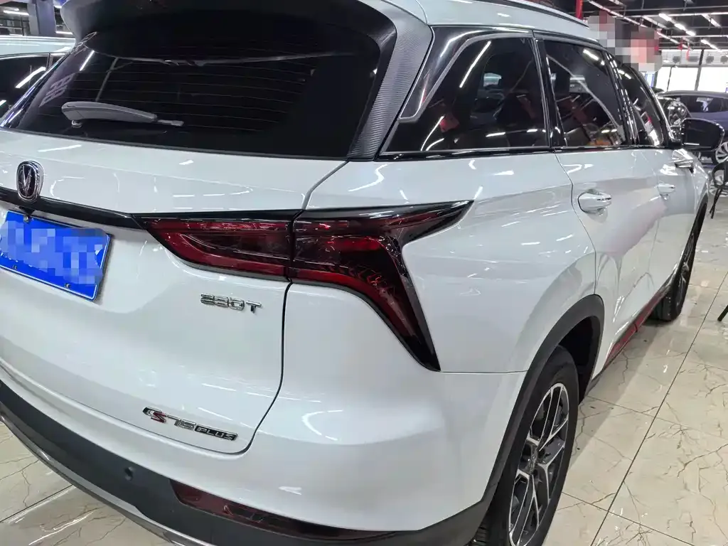 Changan CS75PLUS — фото 7
