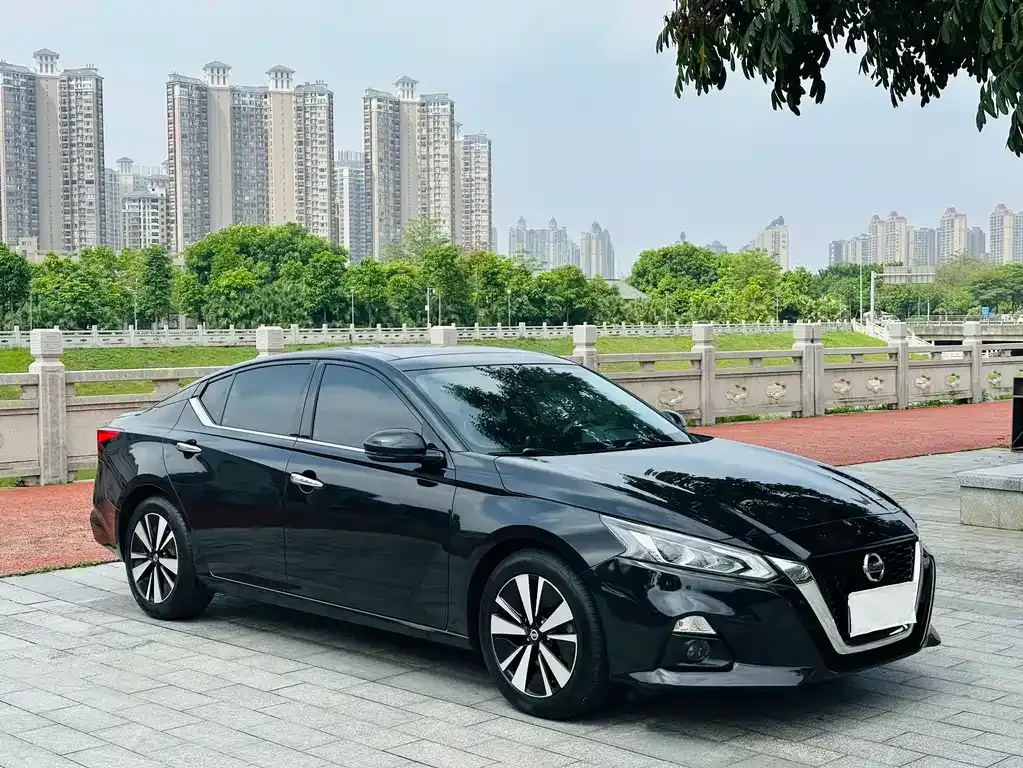 Nissan Teana — фото 4