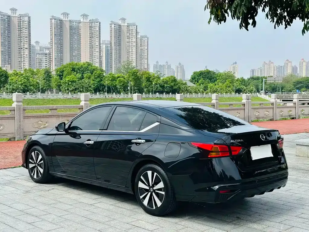 Nissan Teana — фото 3