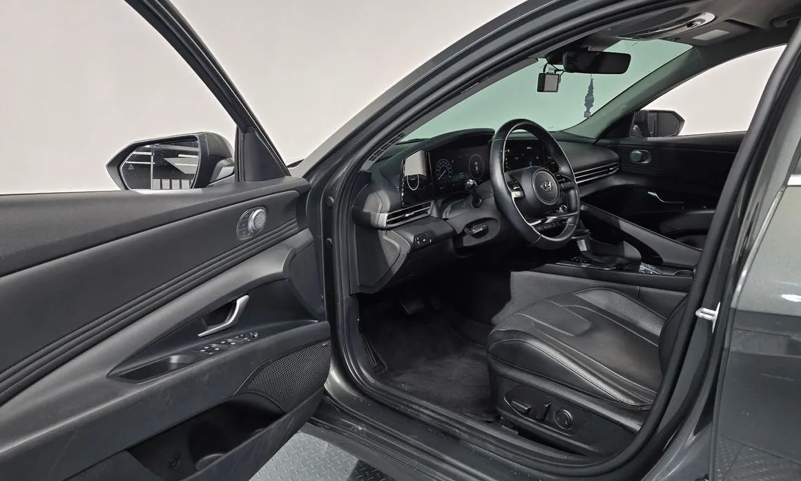 Hyundai AVANTE 2023 из KR, фото 7