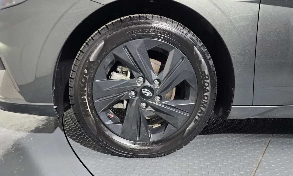 Hyundai AVANTE 2023 из KR, фото 9