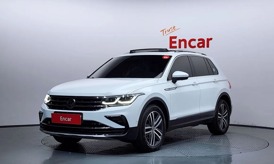 Volkswagen Tiguan — фото 1