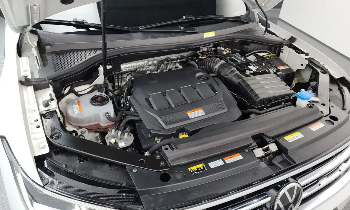 Volkswagen Tiguan — фото 10