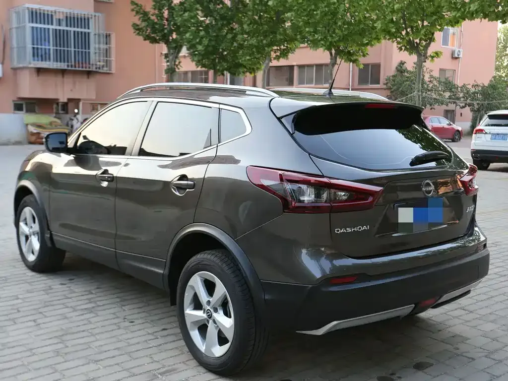 Nissan Qashqai — фото 5