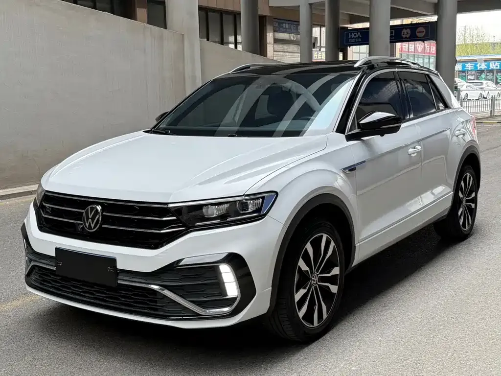 Volkswagen T-Roc — фото 1