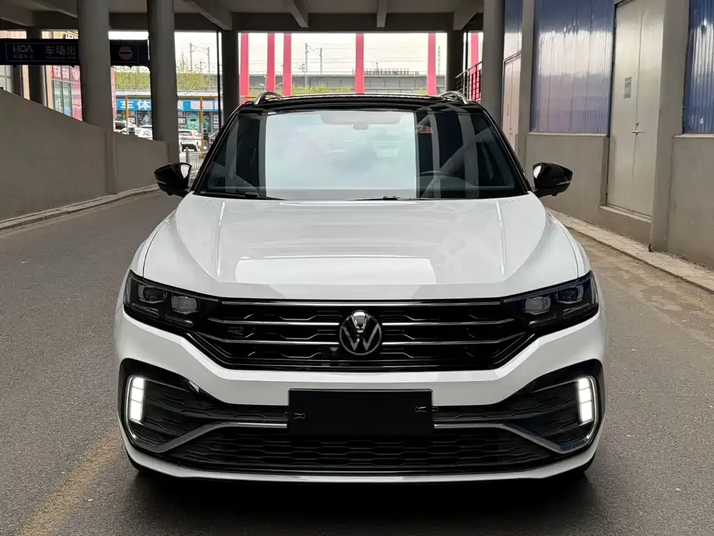 Volkswagen T-Roc — фото 2