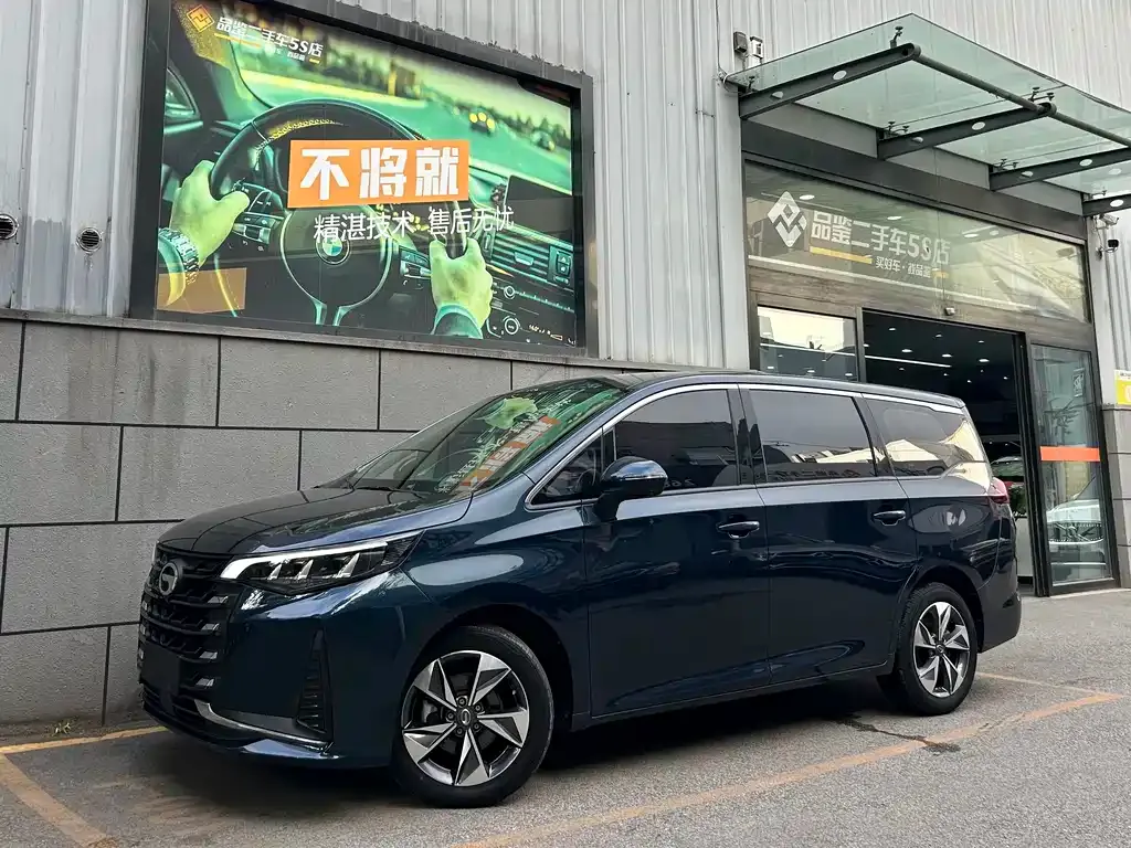 GAC Motor Trumpchi M6 — фото 1