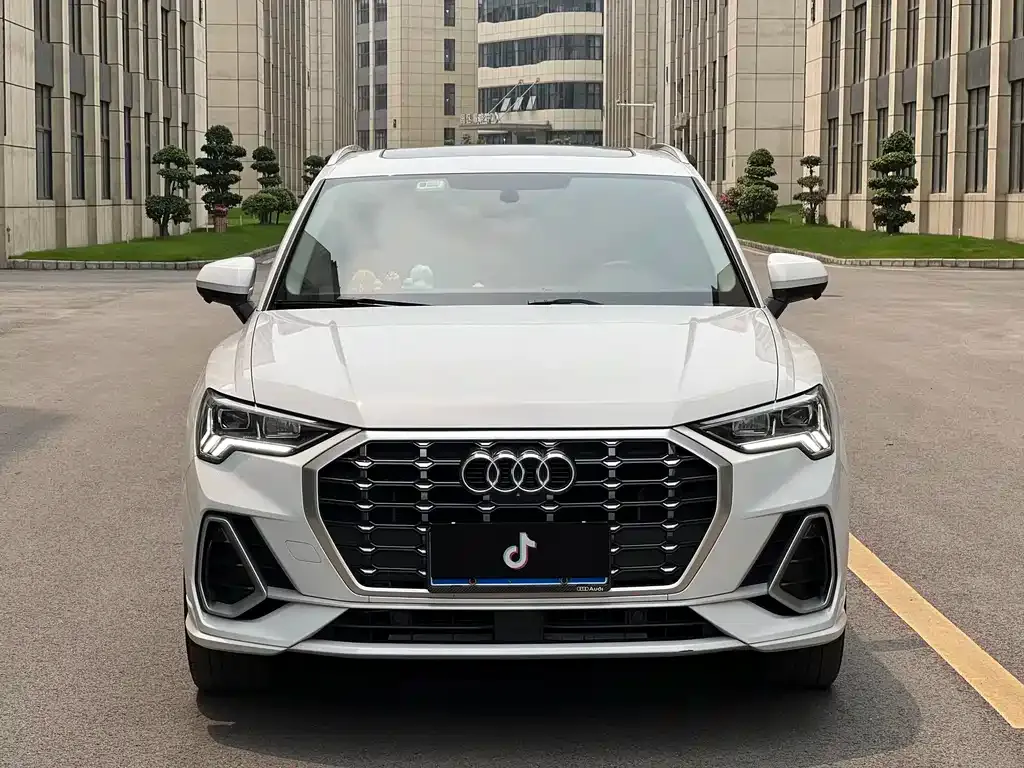 Audi Q3 — фото 5