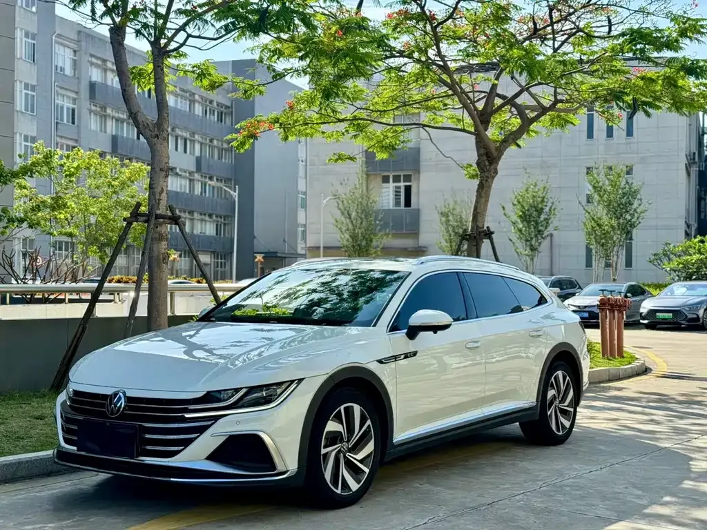 Volkswagen CC — фото 1
