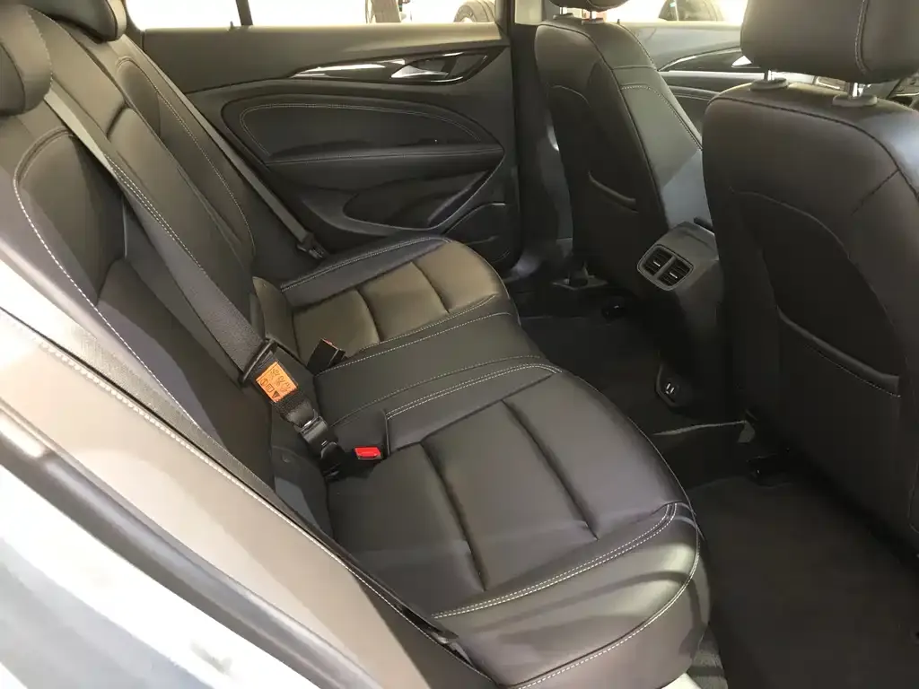 Buick Regal — фото 7