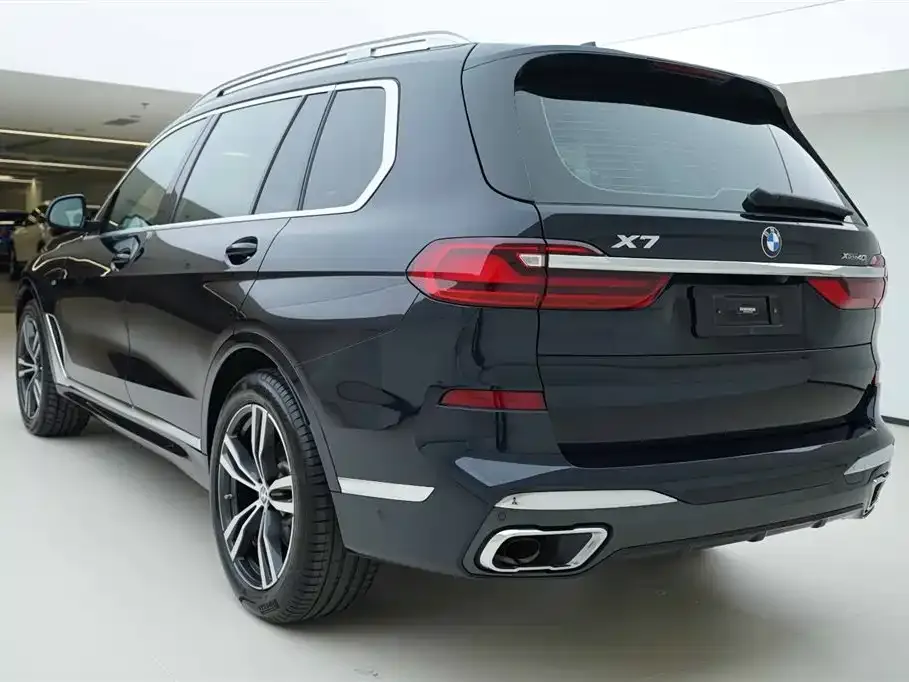 BMW X7 — фото 8