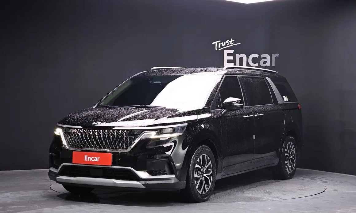 Kia Carnival — фото 1