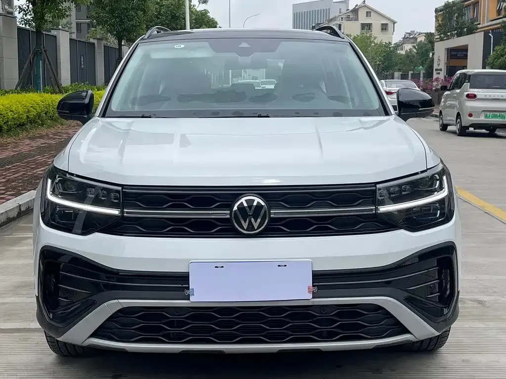 Volkswagen Tharu — фото 9