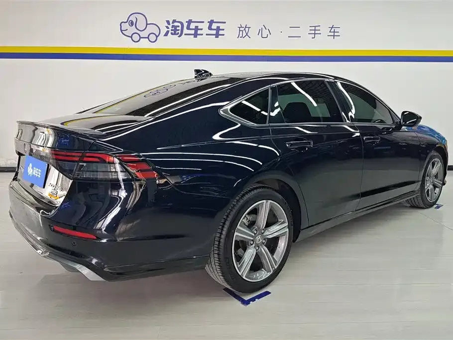 Honda Accord — фото 6